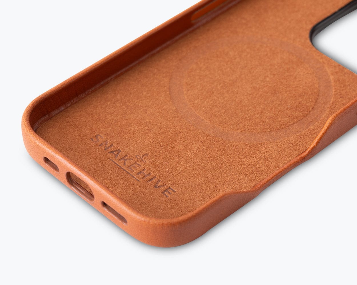 Apple iPhone 16 Pro Max - Metro Leather Bumper Phone Case
