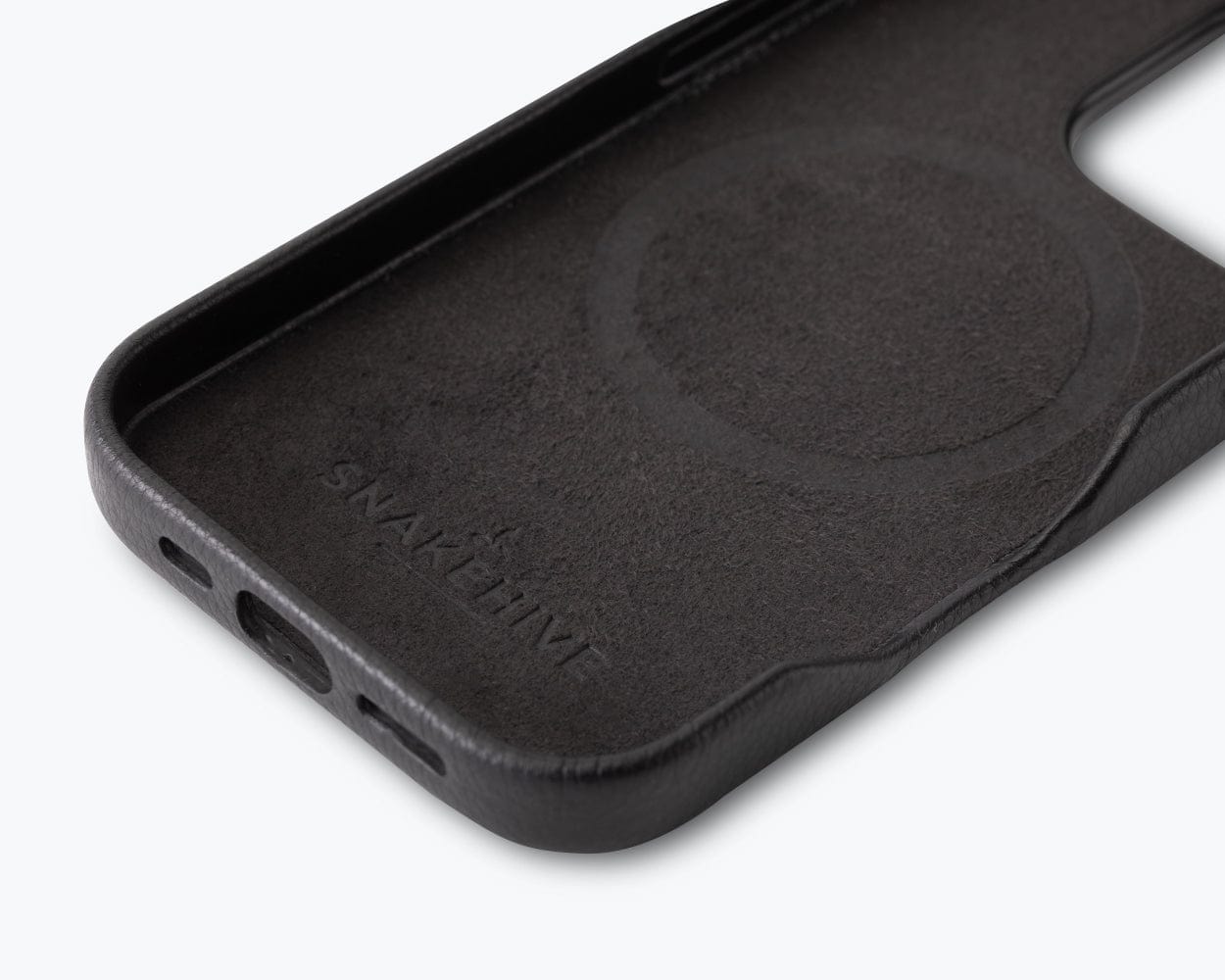 Apple iPhone 16 Pro Max - Metro Leather Bumper Phone Case