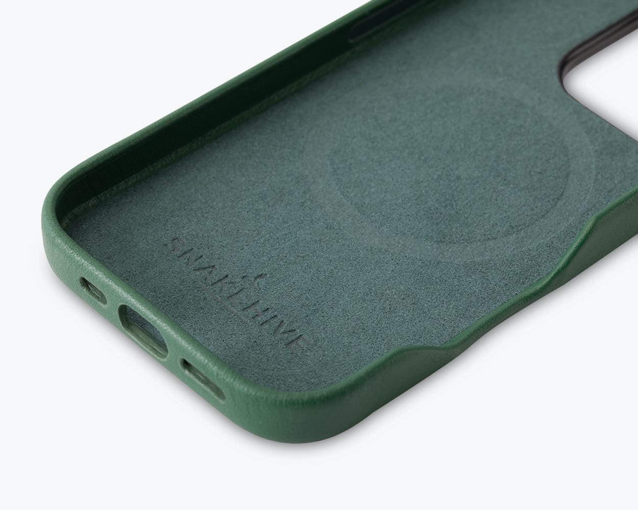 Apple iPhone 16 Pro Max - Metro Leather Bumper Phone Case