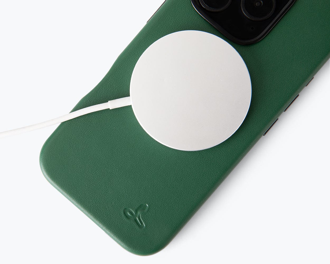 Apple iPhone 16 Pro Max - Metro Leather Bumper Phone Case